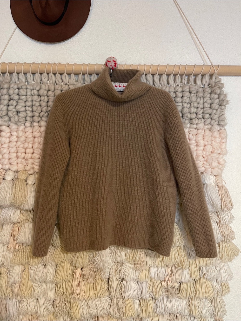 Quince Camel Cashmere Turtleneck Small
